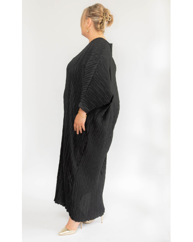 Robe noir satinée